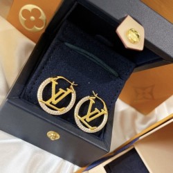 Soft texture 2022 LOUIS VUITTON Louis Vuitton earrings