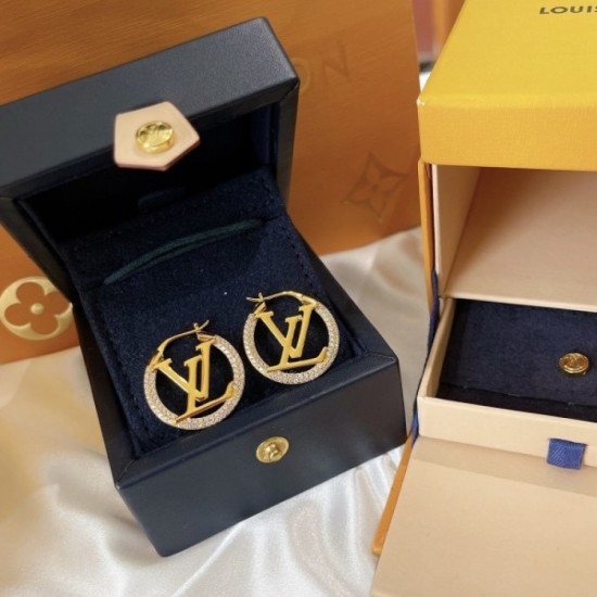 Soft texture 2022 LOUIS VUITTON Louis Vuitton earrings