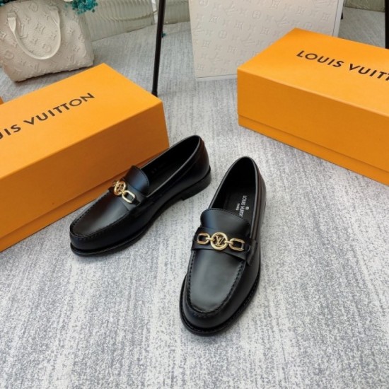 Popular new loafers celebrating this summer 2022SS LOUIS VUITTON Louis Vuitton