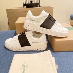 New work suddenly price cut! Casual shoes 2022SS VALENTINO Valentino