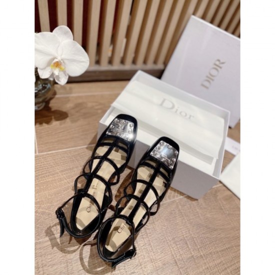 2022SS sandals DIOR Dior who plays an active part at the turn of the season