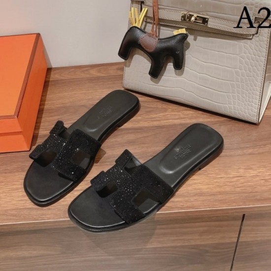 Rare! Available stores only Slippers 2022SS HERMES Hermes