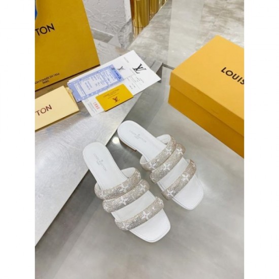 Slippers that give a cool impression 2022SS LOUIS VUITTON Louis Vuitton