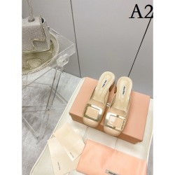 High-heeled slippers with sophisticated charm 2022SS MIU MIU