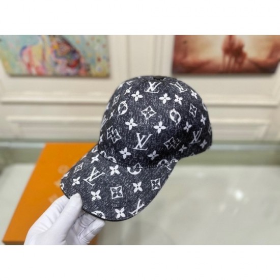 Louis Vuitton LOUIS VUITTON 2022SS Cap / Hat Gives a casual feel