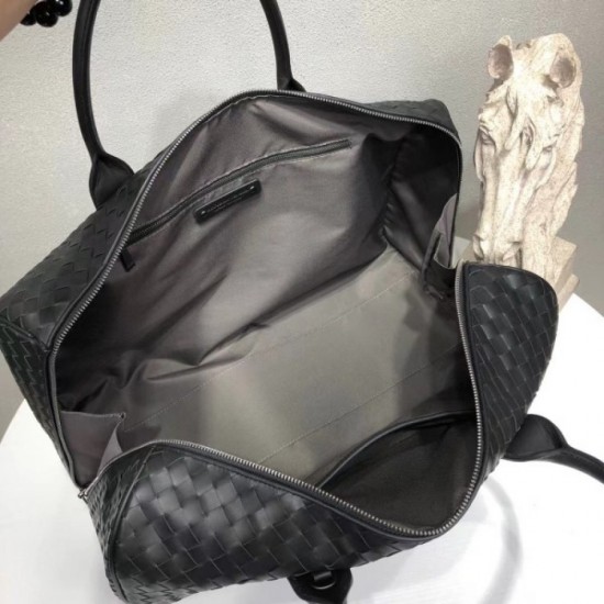 2022SS Travel bag BOTTEGA VENETA to liven up the summer mood