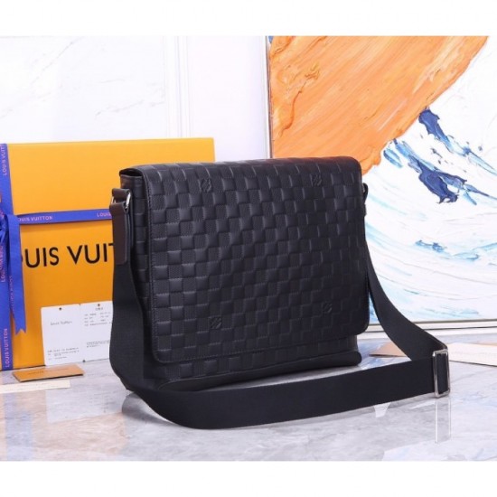 2022SS Men's Shoulder Bag New Sale This Season LOUIS VUITTON Louis Vuitton