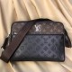 2022SS Men's Shoulder Bag One piece of great success in summer LOUIS VUITTON Louis Vuitton