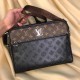 2022SS Men's Shoulder Bag One piece of great success in summer LOUIS VUITTON Louis Vuitton