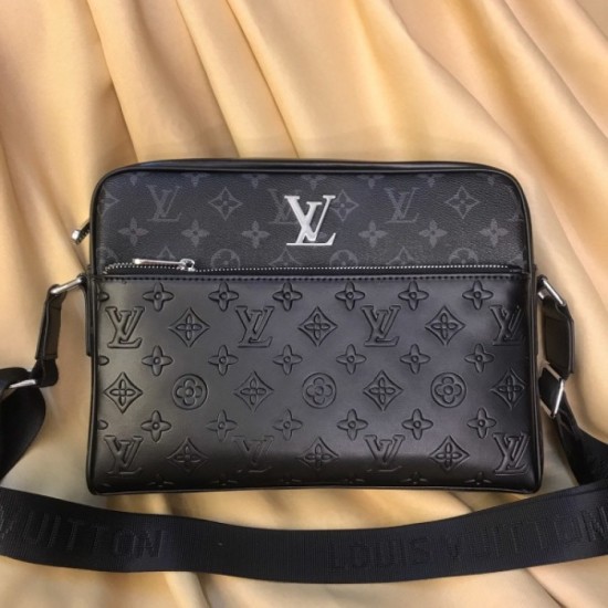 2022SS Men's Shoulder Bag Spring / Summer Trend NO1 LOUIS VUITTON Louis Vuitton