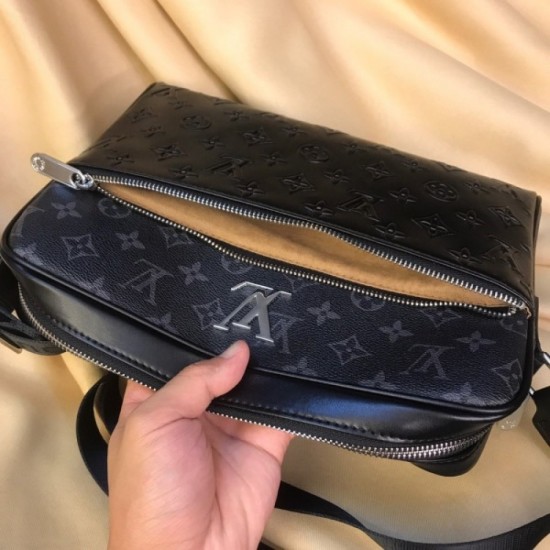 2022SS Men's Shoulder Bag Spring / Summer Trend NO1 LOUIS VUITTON Louis Vuitton