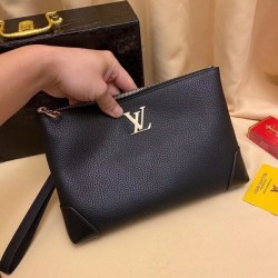 2022SS Men's Clutch Bag Fashionable LOUIS VUITTON half a step ahead