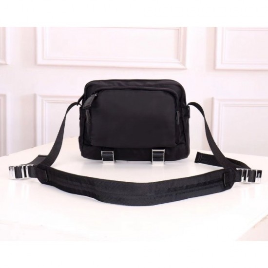 2022SS Men's Shoulder Bag PRADA Prada is highly favored by men and women of all ages.