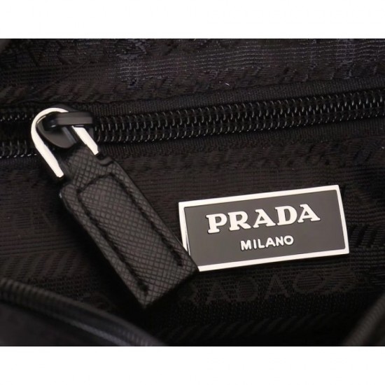 2022SS Men's Shoulder Bag PRADA Prada is highly favored by men and women of all ages.