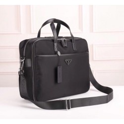 2022SS Men's Briefcase PRADA Prada, a popular brand that is deeply rooted in Japan