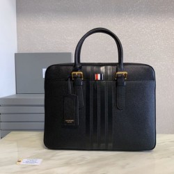 2022SS Men's Briefcase You can see how popular it is THOM BROWNE