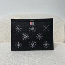 2022SS Men's Clutch Bag THOM BROWNE Thom Browne that can be used regardless of the scene