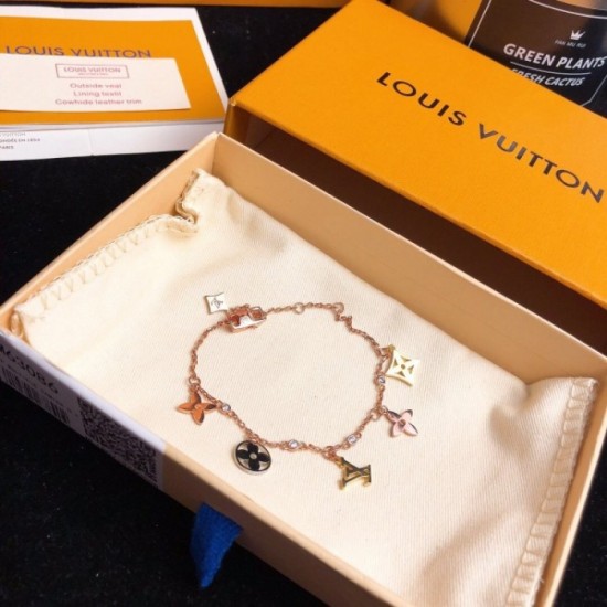 LOUIS VUITTON Louis Vuitton 2022SS bracelet becoming mainstream