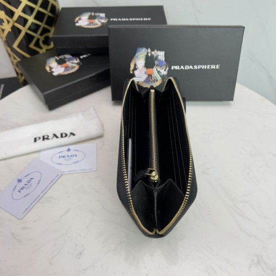 2022 brand new rare! Handling store-limited long wallet PRADA Prada