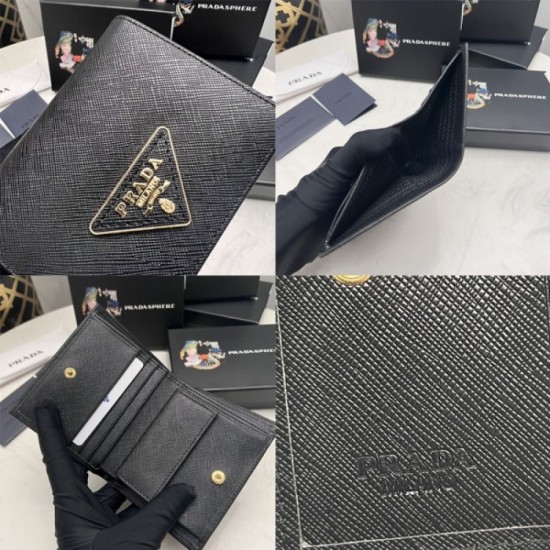 2022 brand new gift you should give Bi-fold wallet PRADA Prada