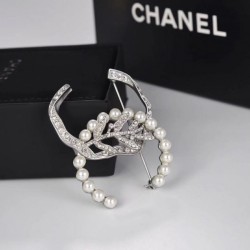 CHANEL 2022 Spring / Summer Trend New Product Brooch