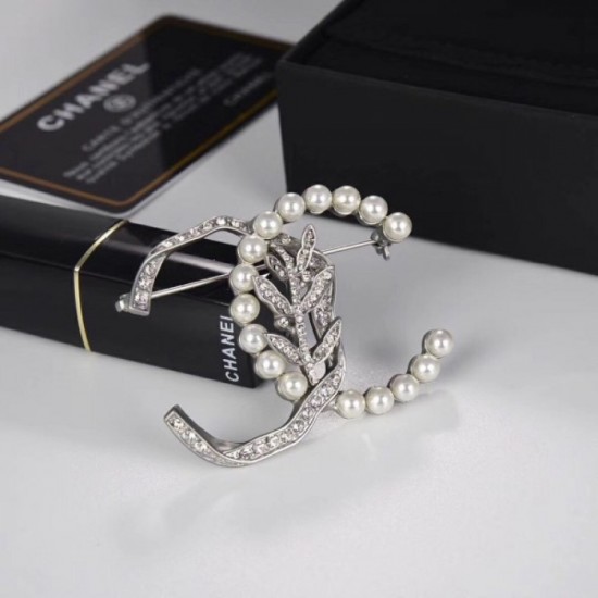 CHANEL 2022 Spring / Summer Trend New Product Brooch