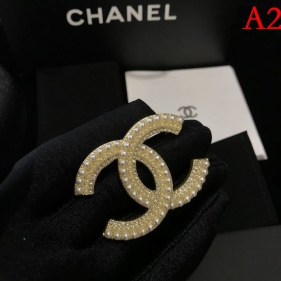 CHANEL [2022] Summer fashion brooch