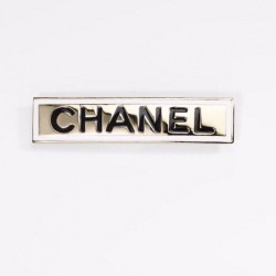 CHANEL 2022 latest fashion brooch