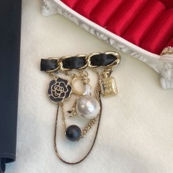 CHANEL 2022 Limited Popular brooch for women