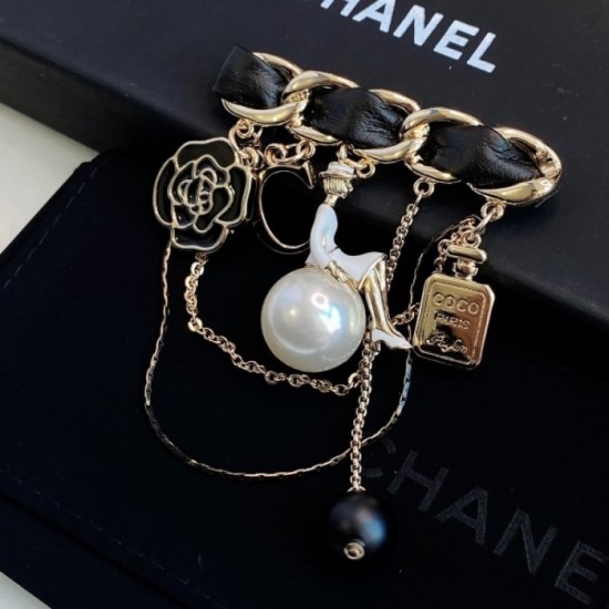 CHANEL 2022 Limited Popular brooch for women