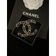 CHANEL 2022 Spring / Summer fashionable brooch