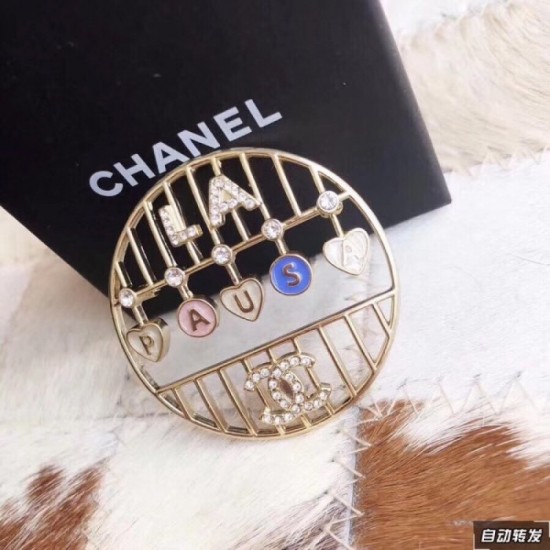 CHANEL 2022 Spring / Summer fashion brooch