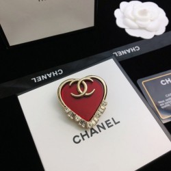 CHANEL 2022 Spring / Summer Fashionable Brooch