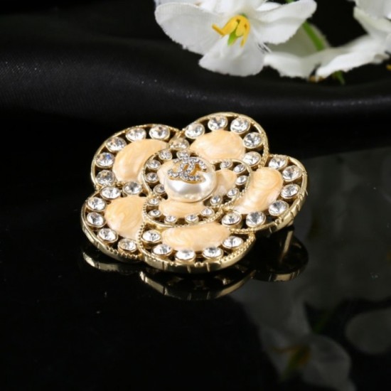 CHANEL 2022 Trendy item brooch