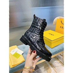 2022AW Boots FENDI Fendi that will be active in this fall / winter coordination