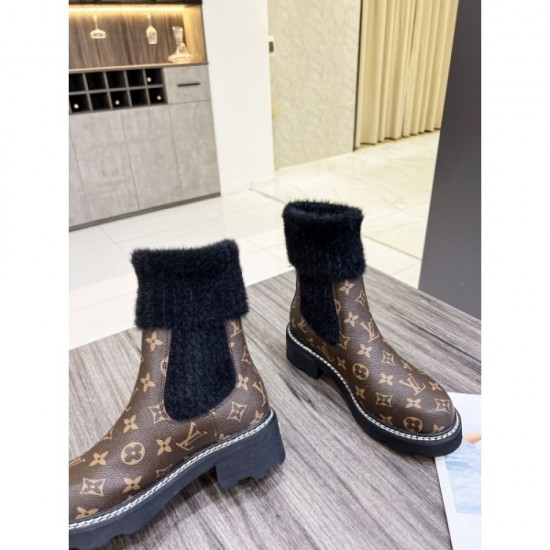 2022AW boots have a neat feeling LOUIS VUITTON Louis Vuitton