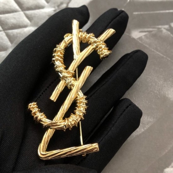 YSL Yves Saint Laurent Brooch with a retro atmosphere