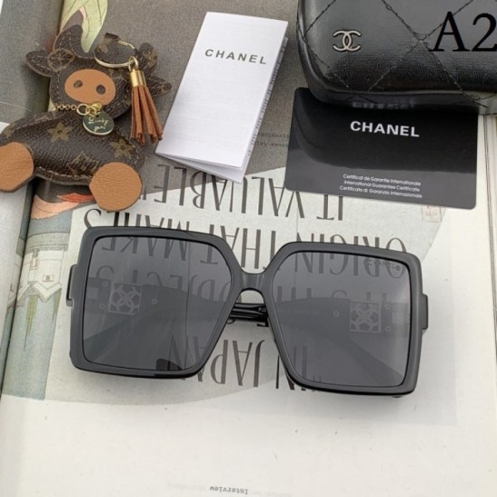 2 colors of sunglasses available 2022SS CHANEL CHANEL to put in this summer