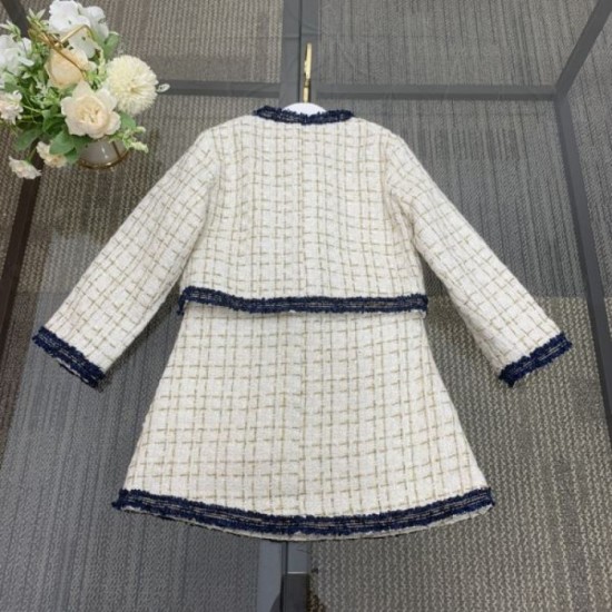 2023FW New CHANEL 2-piece set that has been featured in many magazines