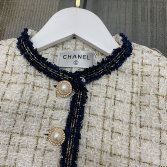 2023FW New CHANEL 2-piece set that has been featured in many magazines