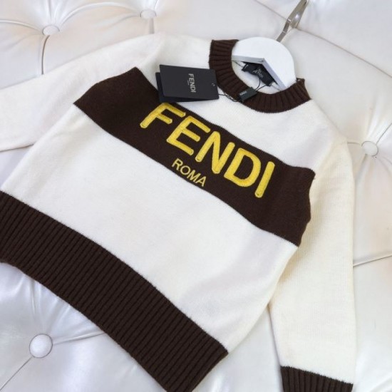 2023FW This season's popular brand FENDI knit sweater