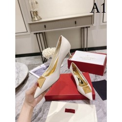 VALENTINO Valentino pumps 2023AW popularity continues!