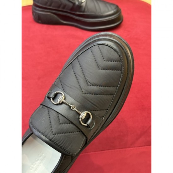 GUCCI Gucci Casual Shoes 2023AW Enliven the winter mood