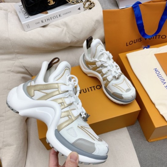 This year's most popular casual shoes 2023SS LOUIS VUITTON Louis Vuitton