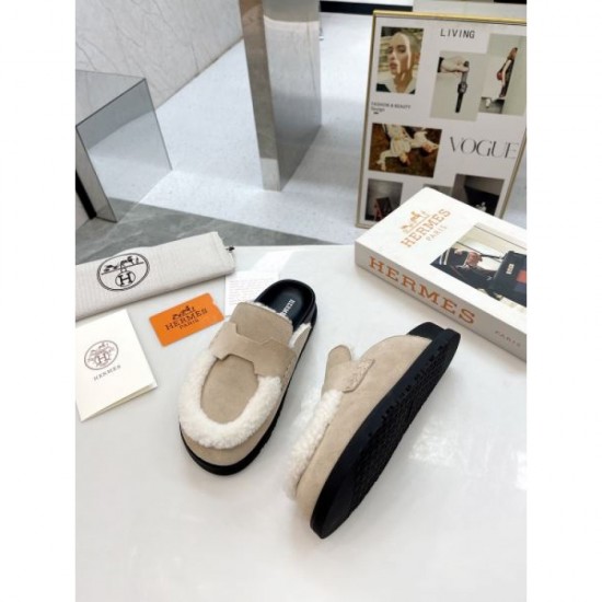 HERMES New 2023FW slippers from last season