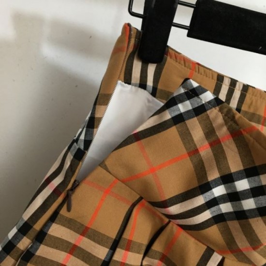 2023FW 2-piece setup BURBERRY Burberry popular limited color