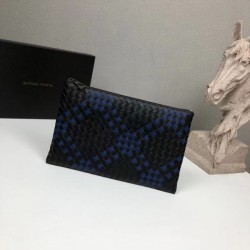 Secured 2023FW BOTTEGA VENETA Bottega Veneta clutch bag