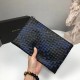 Secured 2023FW BOTTEGA VENETA Bottega Veneta clutch bag