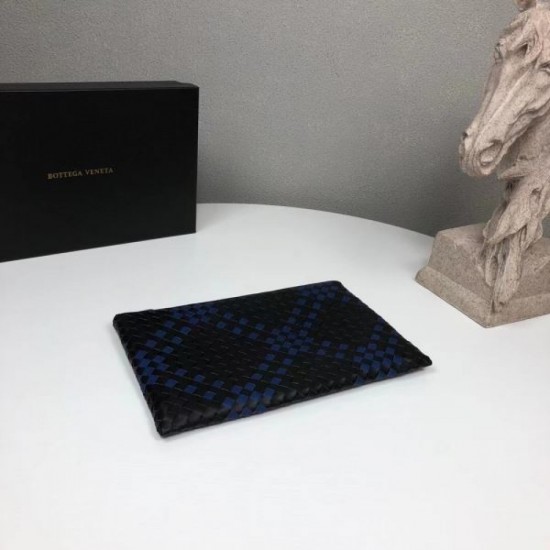 Secured 2023FW BOTTEGA VENETA Bottega Veneta clutch bag