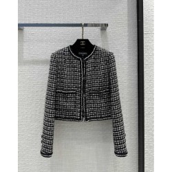 CHANEL Chanel surprisingly compatible 2023SS short length coat